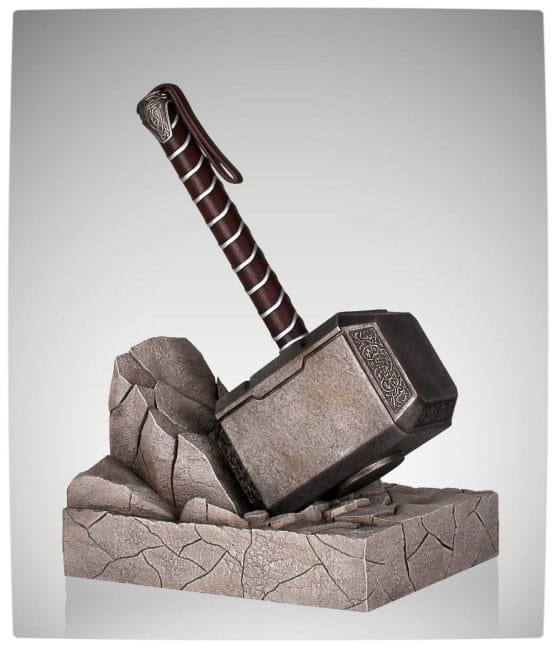 Vamers - SUATMM - Keeps Your Books Safe with this Gorgeous Thor Hammer Bookend - Full